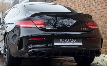 Mercedes-Benz C63 S Premium Plus 31