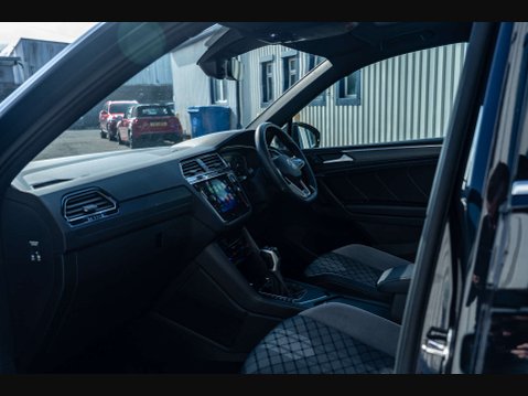 Volkswagen Tiguan 1.5 Tiguan R-Line TSi Semi-Auto 5dr 9