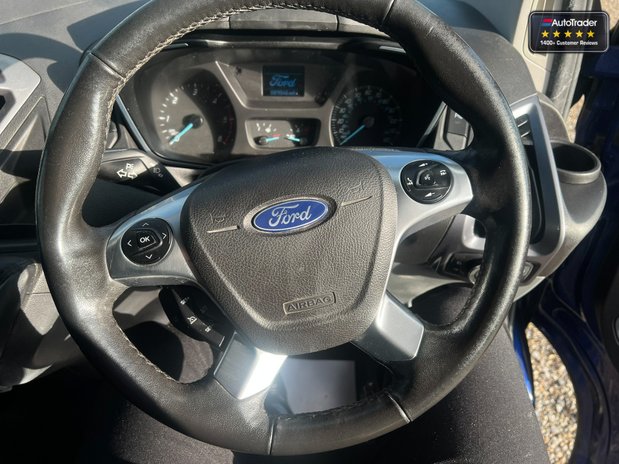 Ford Transit Custom SWB L1H1 Low Roof Limited 270 Air Con Alloys Sensors EURO 6 NO VAT 29