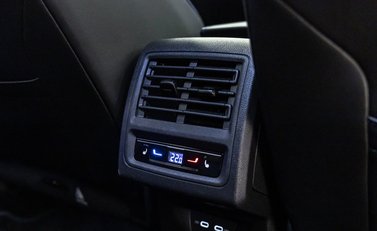 Volkswagen Golf R TSI 4MOTION 22