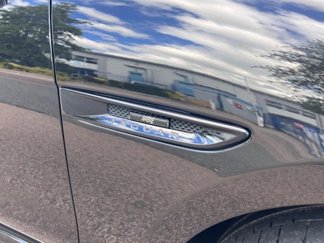 Jaguar F-Pace 2.0 D180 Chequered Flag Auto AWD Euro 6 (s/s) 5dr 50