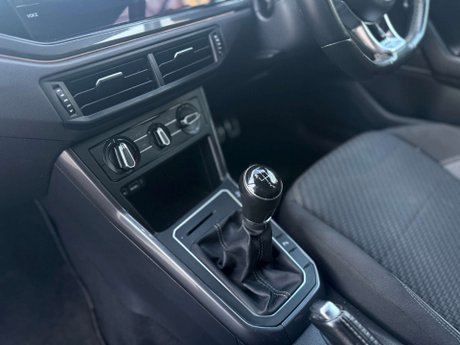 Volkswagen Polo 1.0 Polo R-Line TSi 5dr 19