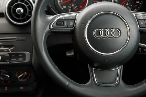 Audi A1 SPORTBACK TFSI SPORT 18
