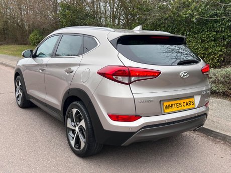 Hyundai TUCSON 2.0 CRDi Premium Auto 4WD Euro 6 5dr 55