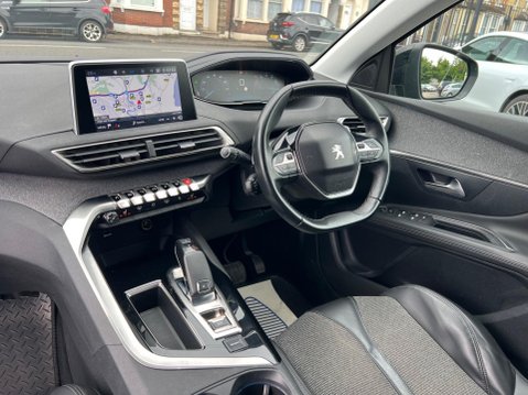 Peugeot 3008 1.2 PureTech Allure EAT Euro 6 (s/s) 5dr 24