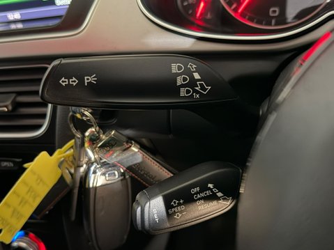 Audi A4 AVANT TDI S LINE START/STOP 22