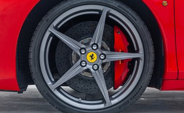 Ferrari 458 Spider 13