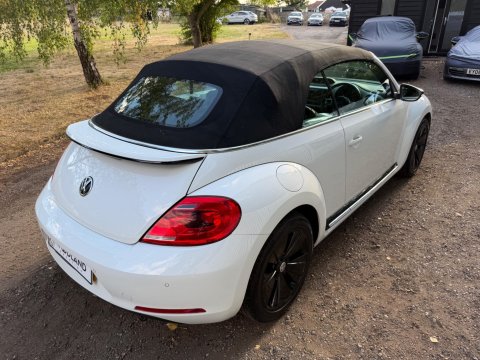 Volkswagen Beetle SPORT TDI BLUEMOTION TECHNOLOGY DSG 26