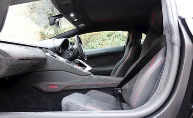 Lamborghini Aventador LP 700-4 Pirelli Edition 19