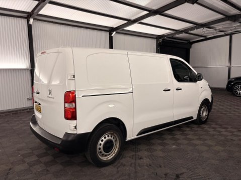 Peugeot Expert 2.0 BlueHDi 1400 Professional Standard Panel Van MWB Euro 6 (s/s) 6dr 41