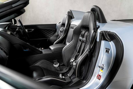 Jaguar F-Type PROJECT 7. 1 OF 250. LIGHTNING SILVER PAINTWORK. LOW MILEAGE. CERAMICS. 24