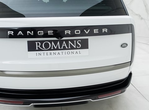 Land Rover Range Rover P440e SE 32