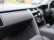 Land Rover Discovery DEMO MODEL COMMERCIAL DYNAMIC HSE WITH GENUINE REAR SEATS STYLED BY SEEKER  17