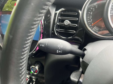 Mini Hatch 1.5 Cooper Classic 5dr 25