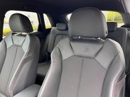 Audi Q3 2.0 TFSI 40 S line S Tronic quattro Euro 6 (s/s) 5dr 33