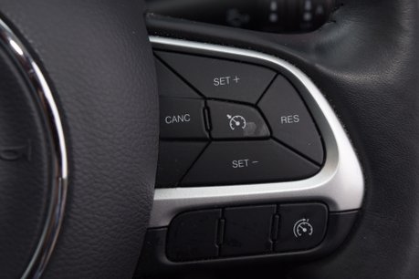 Jeep Compass 1.6 Multijet Night Eagle 26