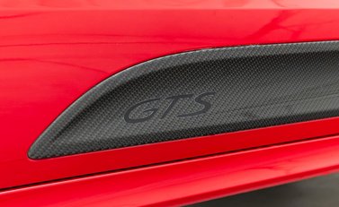 Porsche Macan GTS 31