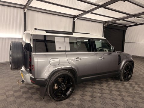 Land Rover Defender 3.0 D250 MHEV SE Auto 4WD Euro 6 (s/s) 5dr 52