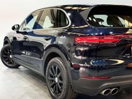 Porsche Cayenne 2.9T V6 S SUV 5dr Petrol TiptronicS 4WD Euro 6 (s/s) (440 ps) 25