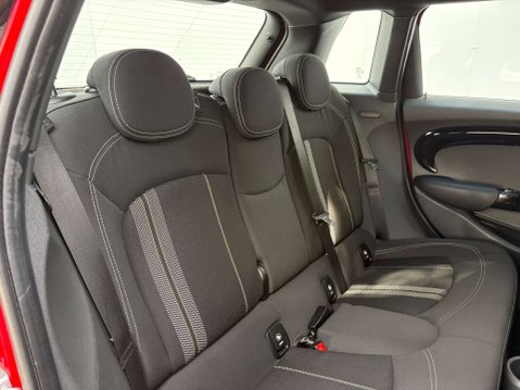 Mini Hatch 1.5 Cooper Auto 5dr 20