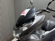 Honda PCX 2011 38K RUNNING PROJECT SCOOTER SPARES OR REPAIR 125CC 16