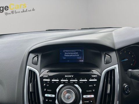 Ford Focus 1.6 Titanium Navigator Powershift Euro 5 5dr 31