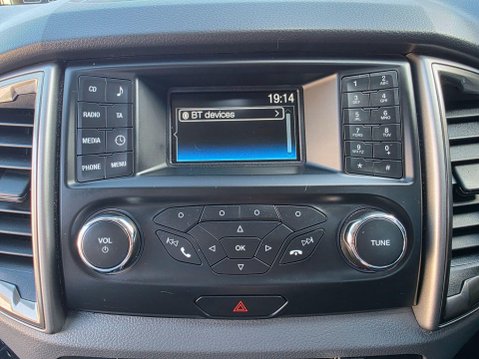 Ford Ranger 2.2 TDCi XLT 4WD Euro 5 (s/s) 4dr (Eco Axle) 26
