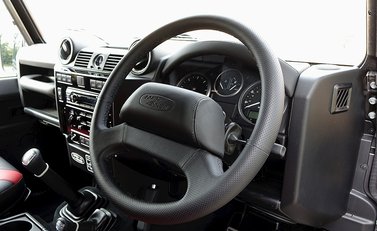 Land Rover 90 Adventure 19