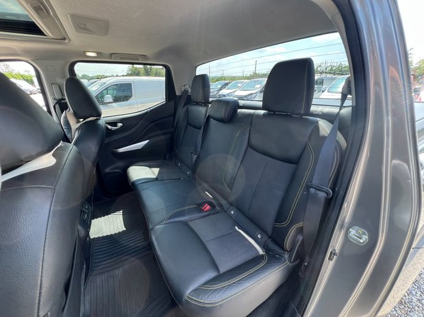 Nissan Navara N-Guard | Auto | 2.3 LT | Dbl Cab | Nav | Sensors | Cam | EURO 6 | NO VAT 25