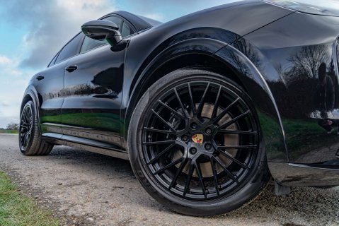 Porsche Cayenne Cayenne GTS 21