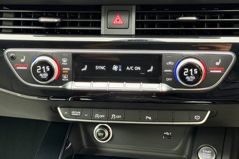 Audi A4 AVANT TDI S LINE BLACK EDITION -B&O - VIRTUAL COCKPIT -REVERSE CAMERA  39