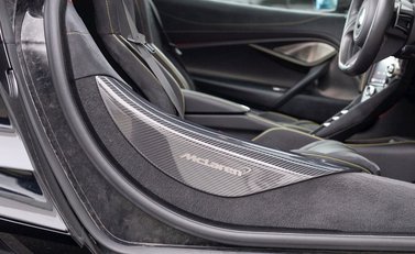 McLaren 720S Performance 21