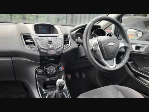 Ford Fiesta ZETEC 12