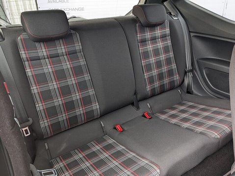 Volkswagen Up TSI up! GTI 15