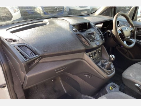 Ford Transit Connect 1.5 TDCi 230 Combi Van 6dr Diesel Manual L2 H1 (128 g/km, 99 bhp) 36