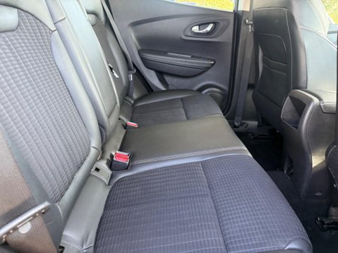 Renault Kadjar 1.2 TCe Signature Nav Euro 6 (s/s) 5dr 36