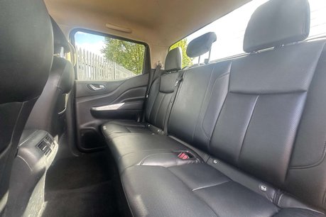 Nissan Navara 2.3 dCi Tekna Pickup Double Cab 4dr Diesel Auto 4WD Euro 6 (190 ps) 20