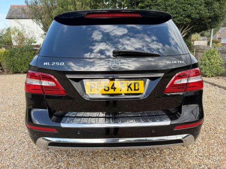 Mercedes-Benz M Class 2.1 ML250 BlueTEC AMG Line G-Tronic 4WD Euro 6 (s/s) 5dr 11