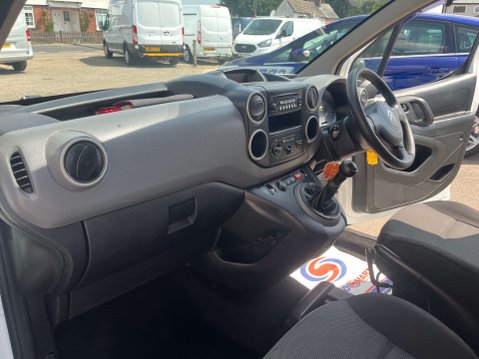 Citroen Berlingo 1.6 Berlingo 725 X Blue HDi 5 SEATER CREW VAN LWB 33