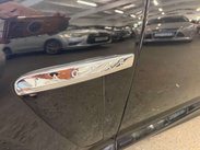 Jaguar XF 3.0d S V6 Premium Luxury Saloon 4dr Diesel Auto Euro 5 (s/s) (275 ps) 8