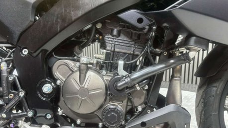 Aprilia Tuono 2025 25 PLATE 15BHP E5 SPORTS BIKE LEARNER ONLY 3K 60