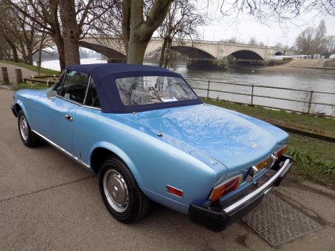 Fiat 124 Spider CS 1800 84