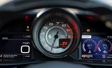 Ferrari GTC4 Lusso 17