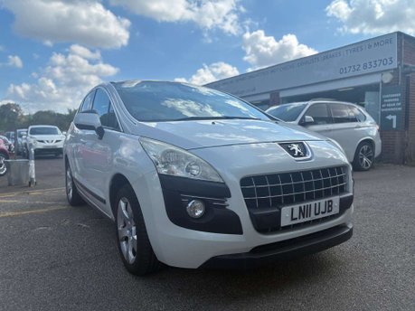 Peugeot 3008 1.6 HDi Envy SUV 5dr Diesel Manual Euro 5 (112 ps)