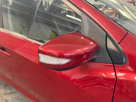 Nissan Pulsar 1.2 DIG-T N-Connecta Euro 6 (s/s) 5dr 27