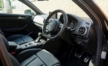 Audi RS3 Sportback 19