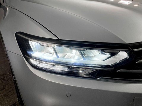 Volkswagen Passat 1.5 TSI EVO SE Nav Estate 5dr Petrol DSG Euro 6 (s/s) (150 ps) Air Con - Al 9
