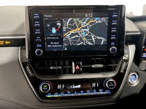 Toyota Corolla 1.8 VVT-h Design Hatchback 5dr Petrol Hybrid CVT Euro 6 (s/s) (122 ps) Air 18