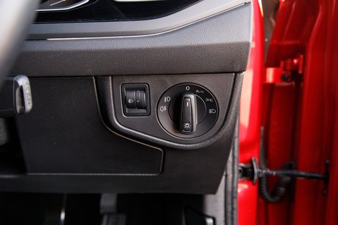 Volkswagen Polo R-LINE TSI 16