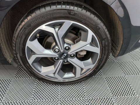 Kia Ceed 1.6 CRDi 3 DCT Euro 6 (s/s) 5dr 28